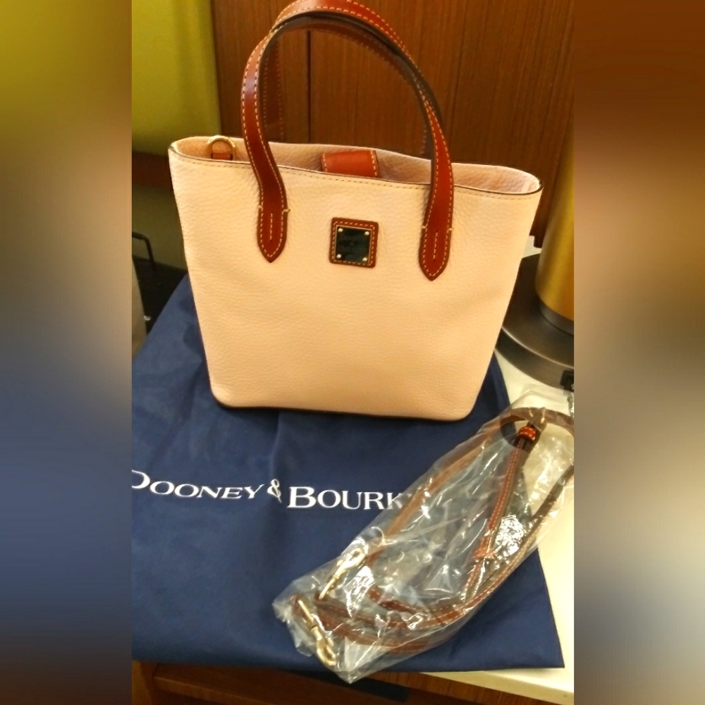 NWOT Dooney & Bourke pebble leather mini waverly tote/crossbody w dust bag!